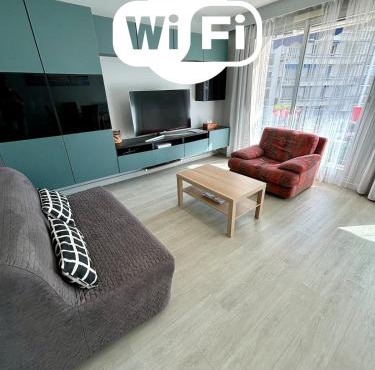 2 Bedrooms, Secure residence, Parking!