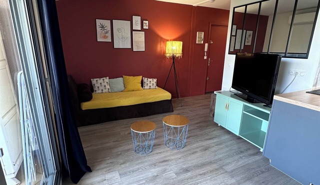 2-room apartment Antibes garden level