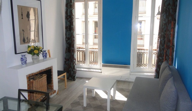 2 ROOMS NOTRE DAME FLAT lease mobility