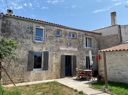3 étoiles entre terre et mer jolie maison