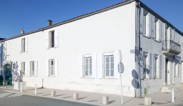 3 bedroom awesome home in Le Château-d'Oléron