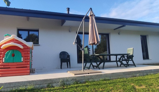 3 Bedroom Private vacation home in Nivillac