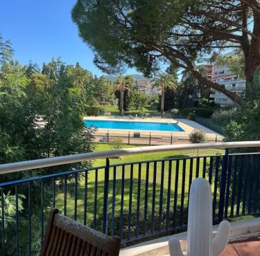 3 pièces moderne et calme, 5 minutes mer et golf