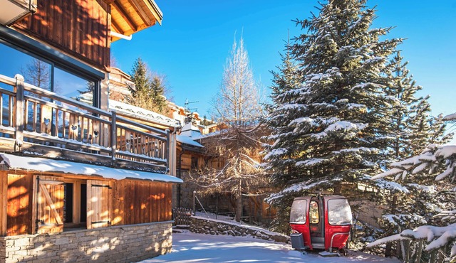 5-room apartment, refurbished in chalet, 14 pers, 4 bdrms, WiFi, private garden