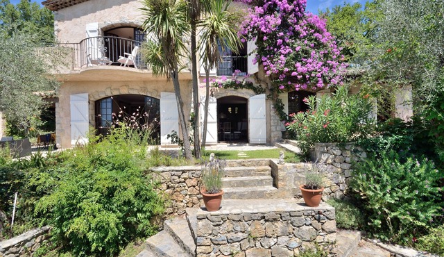 A Dream Provencal Getaway between Valbonne and Grasse
