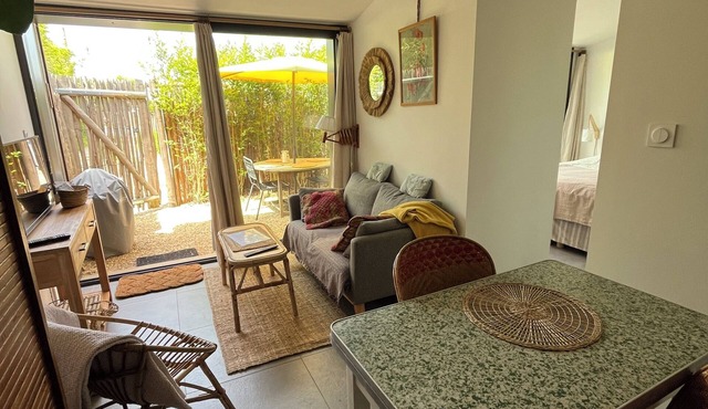 Accommodation with terrace 3 minutes from the sea and shops
