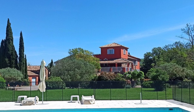 Accommodation in a Bastide with a beautiful swimming pool and a large terrace