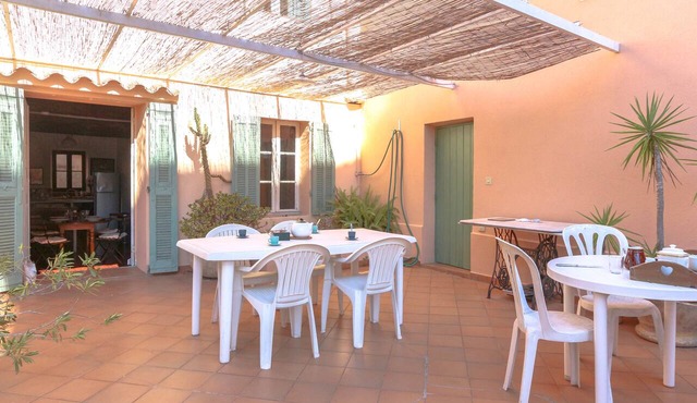 Apartment in the Center Cannet with AC, TERRACE, Carpark - BENAKEY