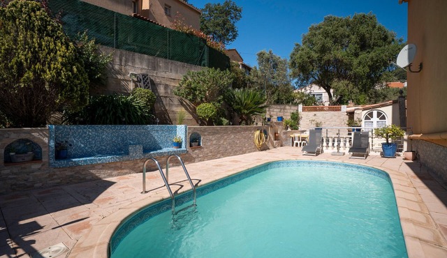 Apartment 'Les Guernazelles' with Mountain View, Private Pool and Wi-Fi
