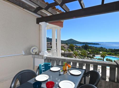 Apartment Le Village - E1 309 by Interhome