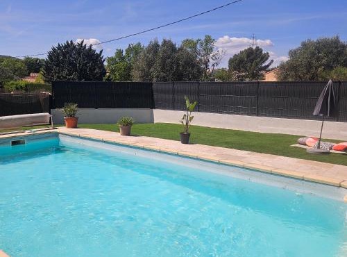 App jacuzzi & piscine privée - loveroom - Suite Emeraude