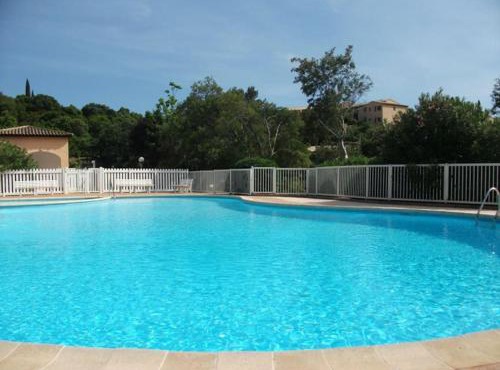 Appartement climatisé 4 personnes dans une résidence avec piscine