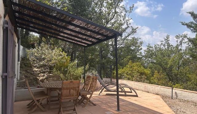 Appartement privé avec terrasse, golf du Luberon