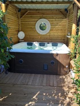Arche de Lanoë jacuzzi