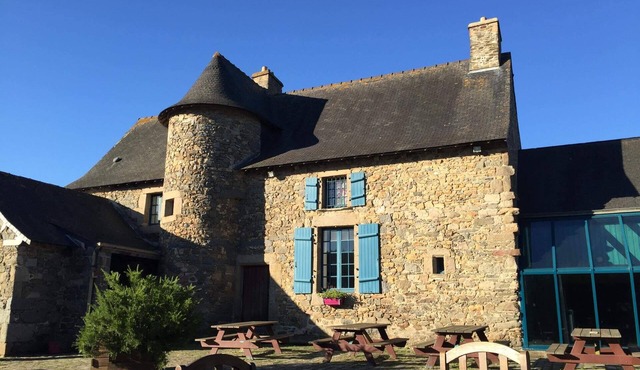 Auberge de Jeunesse HI Saint-Brieuc