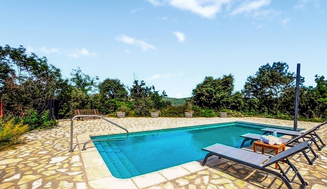 Authentique villa piscine