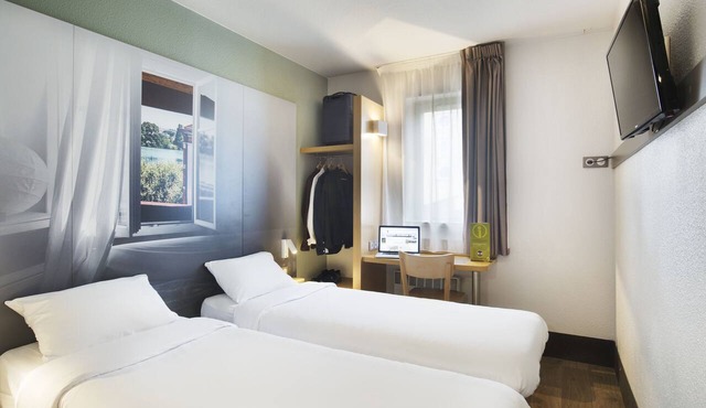 B&B HOTEL LYON St Bonnet Mi-Plaine