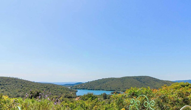 Bastide sea and lake view - 6 guests