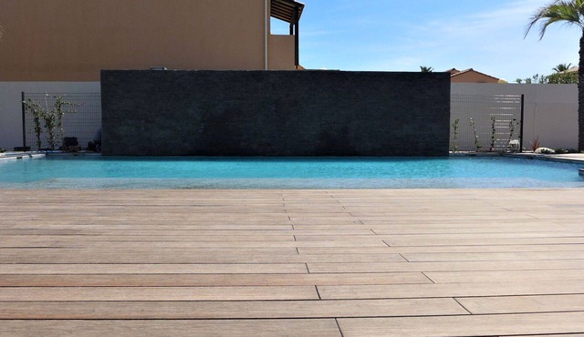 Beautiful apartment for 4 guests with A/C, pool, WIFI, TV and terrace