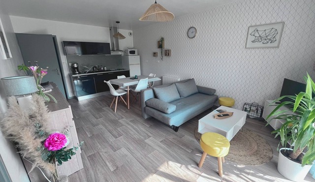 Beautiful apartment close to the sea
