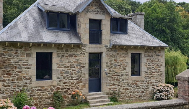 Beautiful house completely renovated with garden, WIFI, 400m from the sea in ST QUAY-PERROS