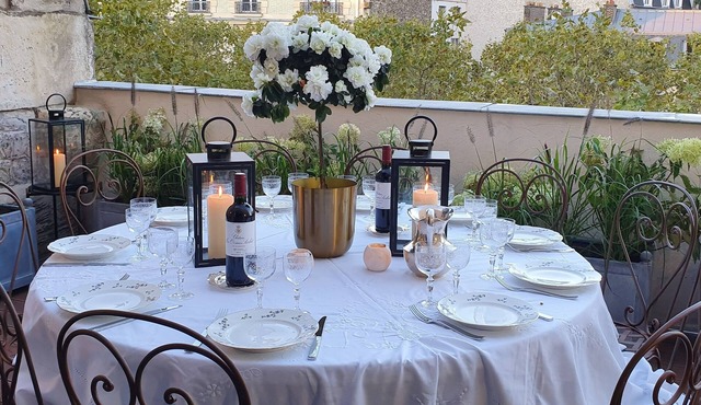 Between St Germain & Eiffel Tower townhouse view AC 5 bedroom - service options in Paris