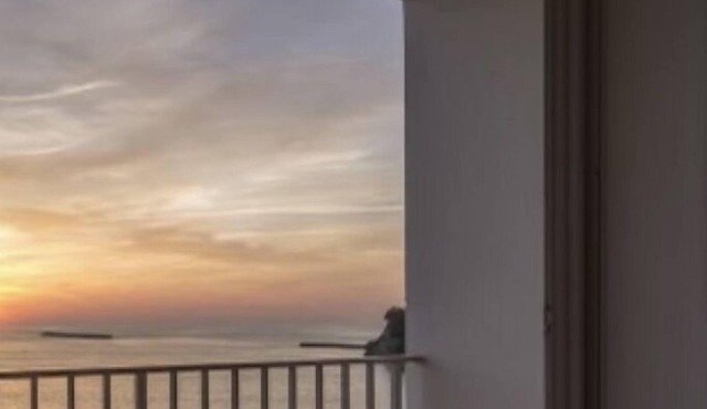 Breathtaking sea view 1st ocean line - Contemporary decor