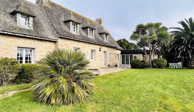 Bretton Stone Villa nearby the beatiful sandy beaches palmtree garden