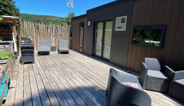 BUNGALOW LAC DE GUERLEDAN