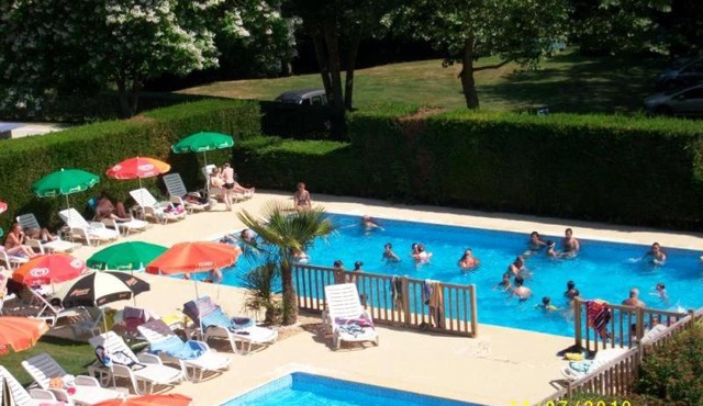 Camping 4 étoiles - Piscine - ccbgeia