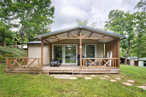 Camping les Pialades - Chalet Eden