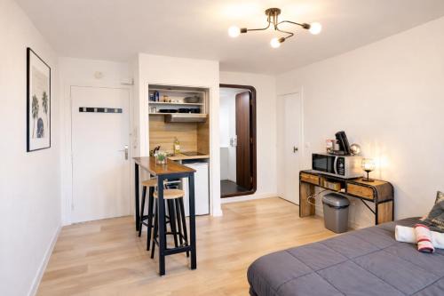 Cannes Cosy l Studio Climatisé l Plages l Gare