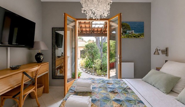 Cap Anguilla, guest room near Cassis