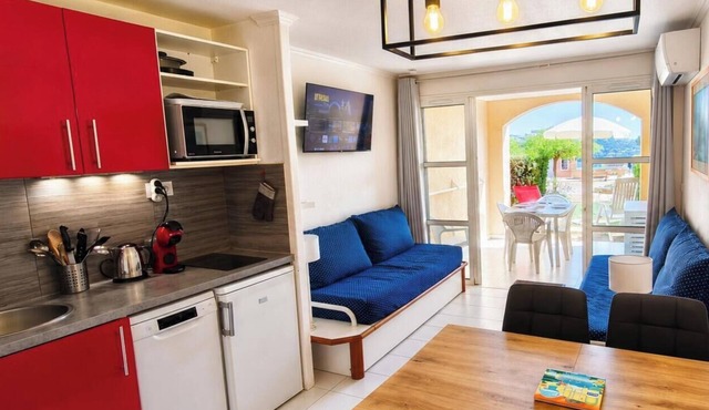 Cap Esterel le village T2 Garden level-CLIM-Sea view-Pool and parking included