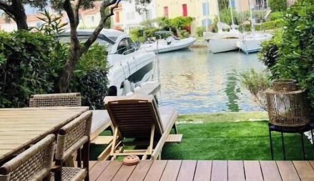 Casa iKa Port Grimaud - Fishing houseeur 4 Rooms with mooring
