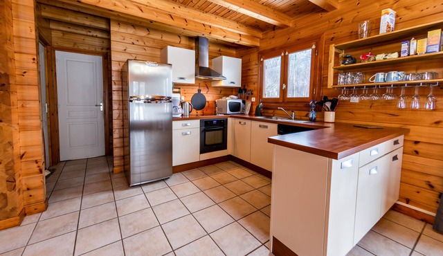 Chalet Ô Mont-Dore. Auvergne 63240 Le Mont-Dore. Up to 6 people