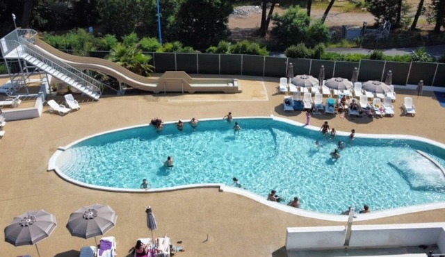 Chalet 4 étoiles - Piscine - ccbga0i