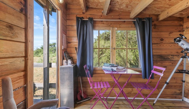 Chalet 'Cabane Aux Étoiles' with Mountain View, Private Terrace and Shared Garden