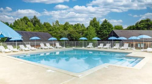 Chalet de vacances avec piscine