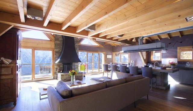 Chalet, fitness, hammam, balcony, fireplace or stove, parking, tv, 271m², Les 2 Alpes