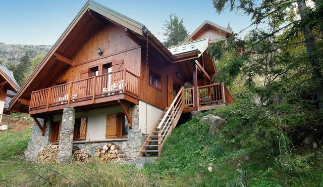 Chalet in Alpe d’Huez near Ski Lift