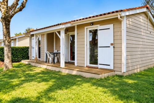 Chalet Mauzac- Piscine- Domaine Paisible
