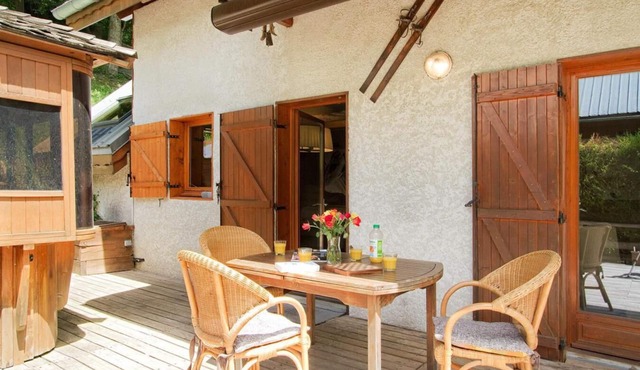 Chalet, sauna, terrace, balcony, fireplace or stove, tv, 130m², Les 2 Alpes
