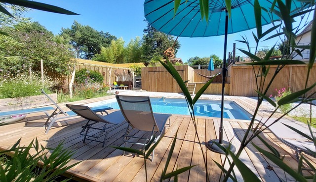 Chambre La Centrale : private terrace -Heated swimming pool, 5mn from the beach