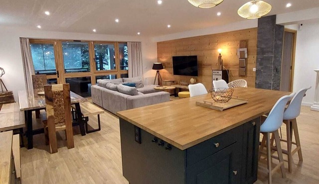 Chamrousse 1750 - Apartment - 138m² (11p) - 4 Stars 🤩 - At the foot of the slopes