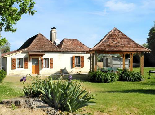 Charmante maison de campagne avec jardin et barbecue