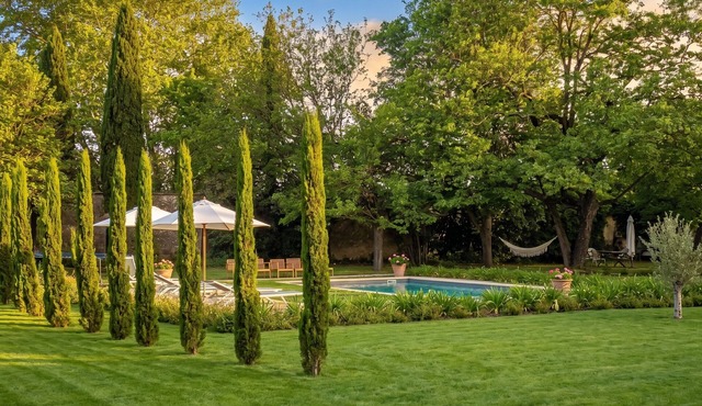 Charming 18C Bastide · Pool · AC · Avignon 15m - La Bastide des Trois Lavandes