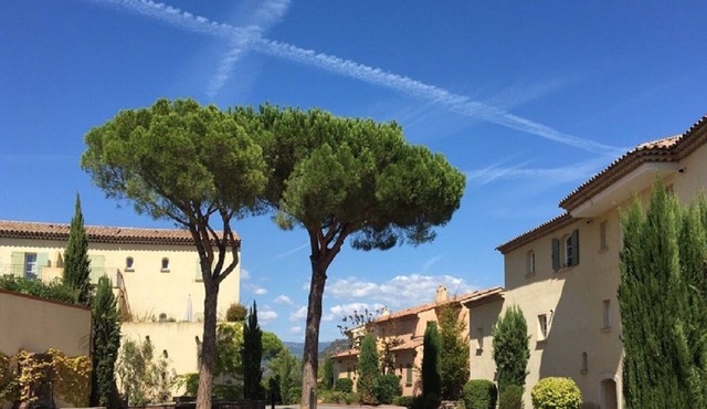 Charming 2 bed & 2 bath villa within the Golf Complexe ST Endreol