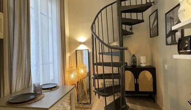 Charming, cosy T1 in the heart of the historic center