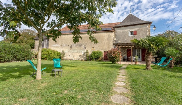 Charming Cottage at Lydie’s in the Heart of Béarn des Gaves
